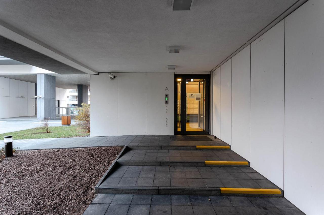 Chill Apartments Wola Center Varsóvia Exterior foto